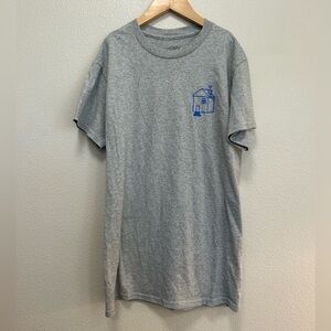 Harry Stile’s Gray and Blue Short Sleeve Tee Size Small